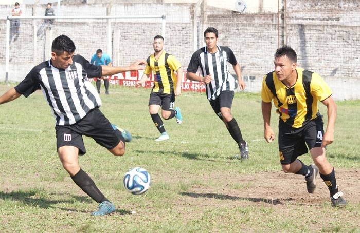 Vacuna contra el Covid-19 obligatoria para el regreso del fútbol concordiense - Vimarsana News