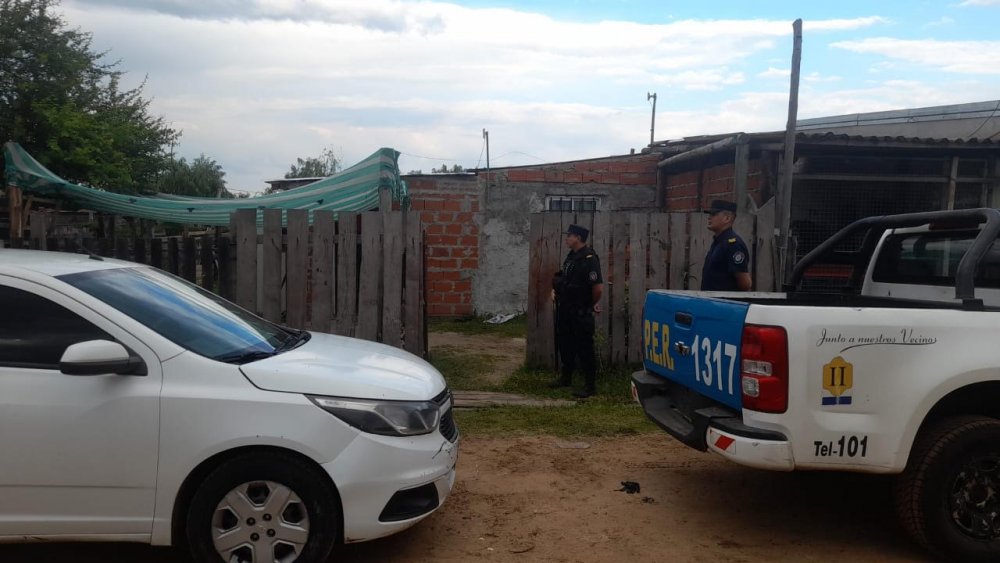 Secuestraron una camioneta, un arma de fuego y detuvieron a una persona