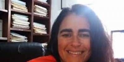 La Asociación de la Magistratura acusa a la titular del Colegio de Abogados de "aprietes" contra jueces.