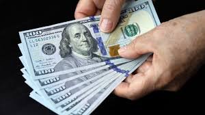 El dólar oficial saltó casi $100 en la semana y quedó a solo 1,3% del techo de la banda