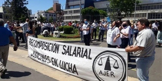 Paro judicial en Entre Ríos: AJER comenzó con retención de servicios por reclamo salarial