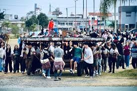 Serenatas y día del estudiante: las responsabilidades de los colegios.