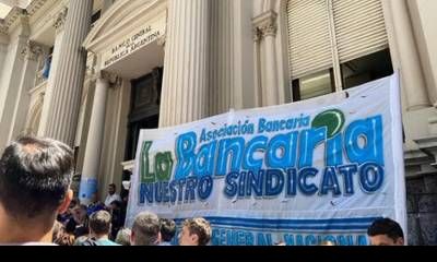 Paritarias: bancarios acordaron nuevo aumento y el salario inicial será de $1.930.971