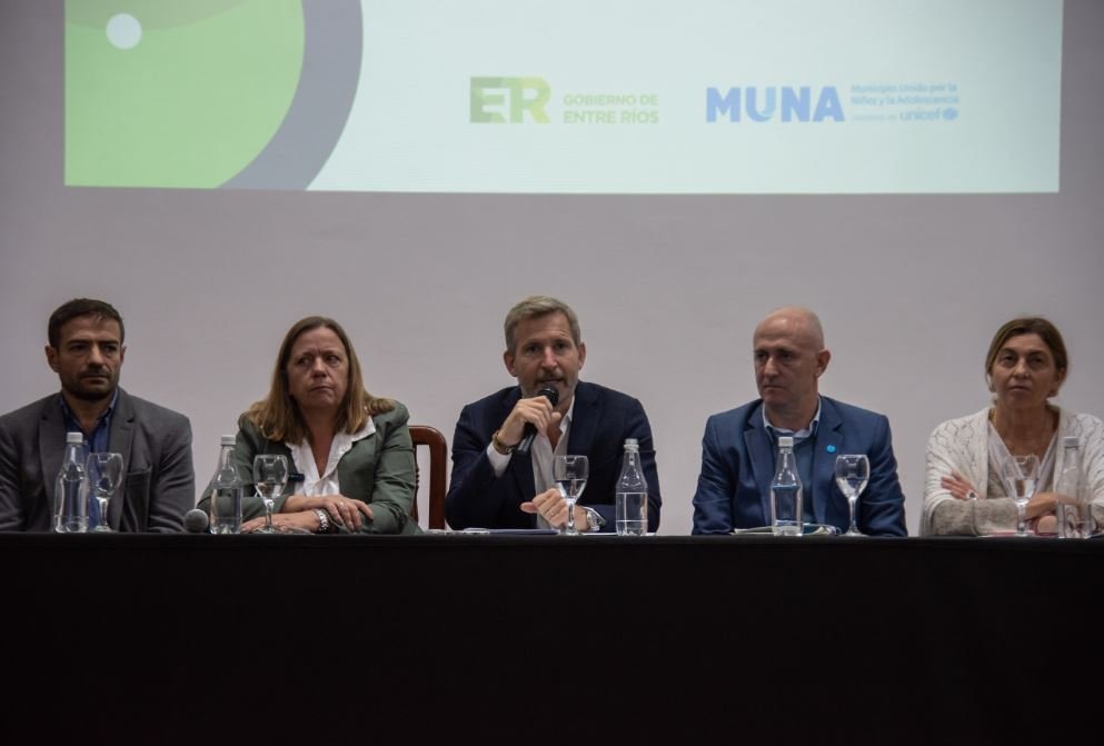 El gobierno avanza en la agenda de infancia con apoyo de Unicef y participación municipal