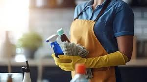 Empleadas domésticas: convocaron reunión para definir aumentos salariales.