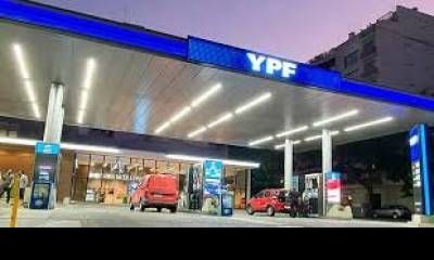 Arrancando la semana, YPF volvió a subir el precio de sus combustibles.