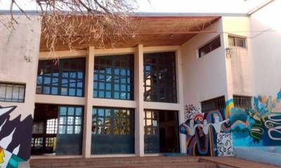 Una mujer denunció que una docente habría intentado abusar sexualmente de su hijo