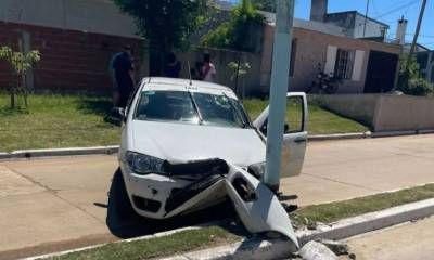 Un taxista debió se traslado al Masvernat tras impactar con su vehículo contra una columna 