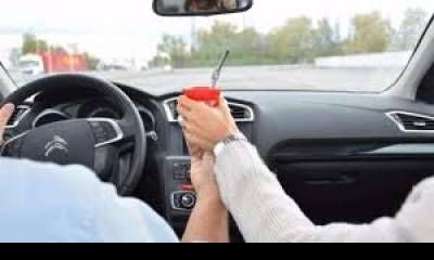 Si va a viajar: una provincia multará hasta $500.000 a quienes conduzcan tomando mate.