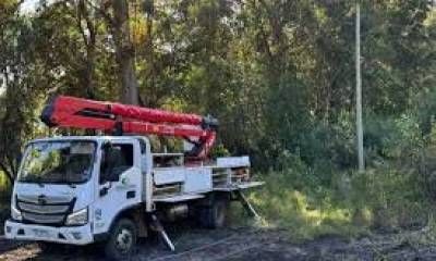 Una rama cayó sobre líneas eléctricas y dejó sin luz a Colonia Ayuí.