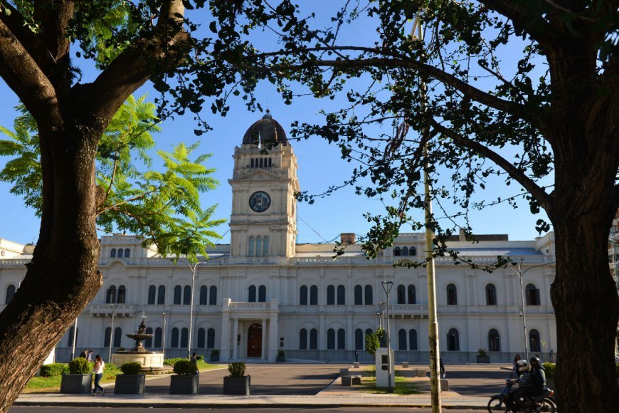 El gobierno entrerriano aplicará descuentos a los docentes que adhieran al paro del lunes.