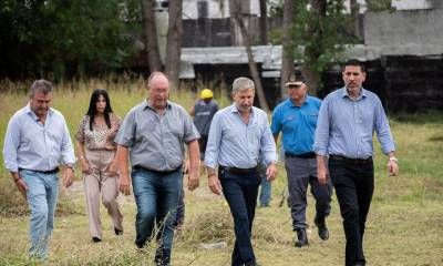Frigerio supervisó en Paraná tareas de mantenimiento escolar realizadas por internos del Servicio Penitenciario