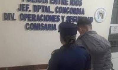 Un joven fue detenido tras agredir a su madre y destrozar su vivienda.