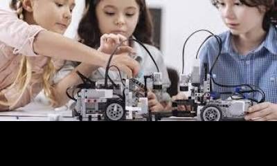 Implementarán Robótica y Programación desde los tres años.