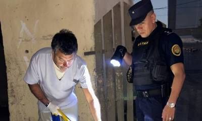 Personal policial rescató un perro en mal estado