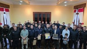 Detención de prófugo con pedido de captura internacional: autoridades uruguayas reconocieron a policías de Concordia.