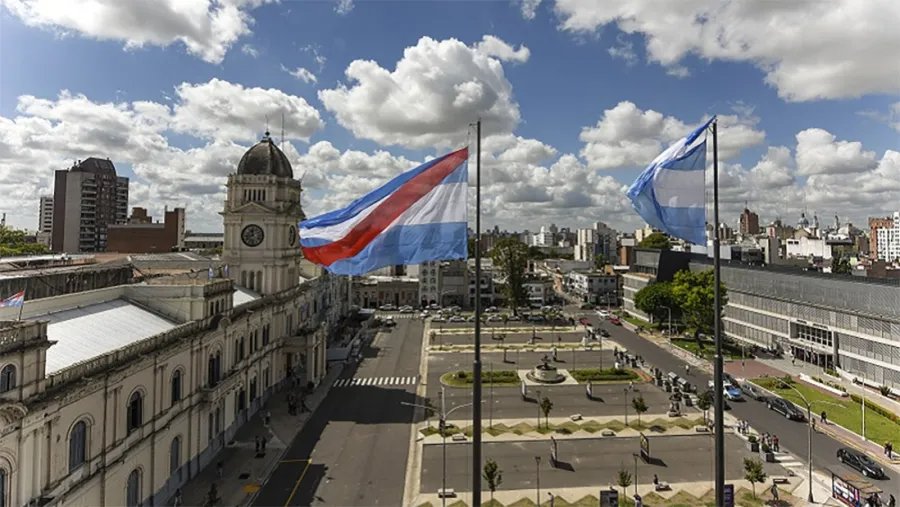 Entre Ríos cerró 2025 con superávit primario, pero la deuda y los intereses empujan el resultado a déficit