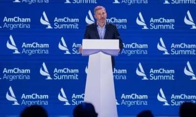 Frigerio propuso un nuevo pacto fiscal federal ante empresarios en AmCham y recibió una ovación
