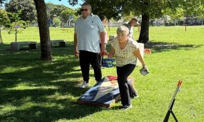 Encuentro de juegos alternativos para adultos mayores en la costanera.