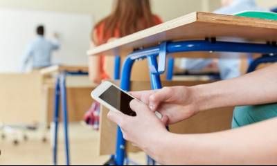 Proponen una ley para prohibir en Entre Ríos el uso de celulares en los niveles obligatorios de educación