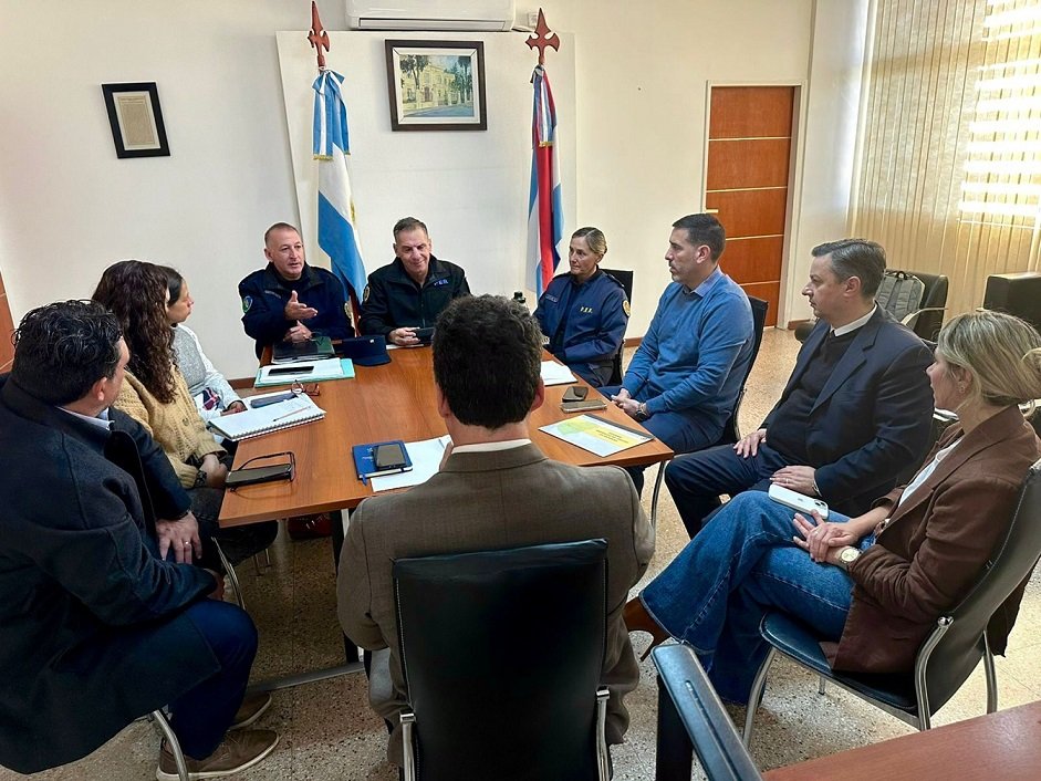 La provincia le da forma al recupero de gastos por operativos de seguridad ante amenazas en escuelas