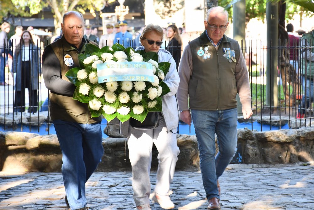 Se realizó el acto por conmemorativo por el 44º aniversario del hundimiento del crucero  ARA 