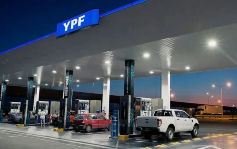 YPF confirmó un aumento del 1% en los combustibles y alargó el congelamiento por 45 días más