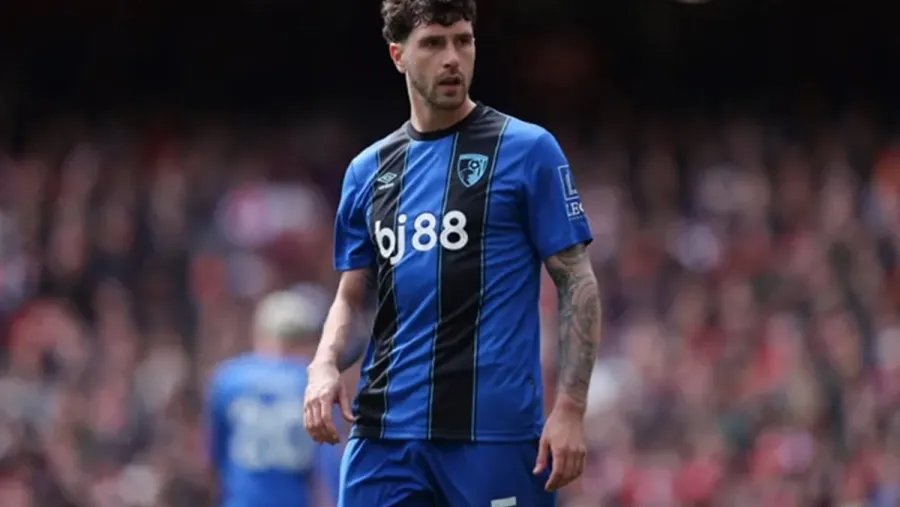 Marcos Senesi se despidió del Bournemouth y quedó más cerca de un grande de Inglaterra