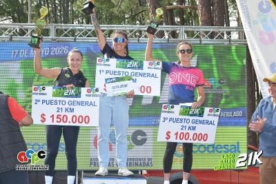600 corredores fueron parte de los 21K Lago Salto Grande