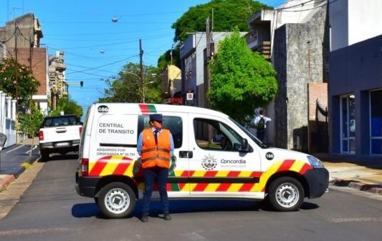 Cortes de tránsito y restricción de estacionamiento por el desfile cívico-militar del 25 de Mayo
