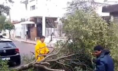 La municipalidad asiste a familias afectadas por el temporal