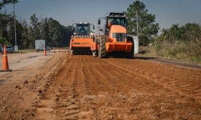 Con la intervención de la ruta 4 en Los Charrúas comenzó la segunda etapa de bacheo 
