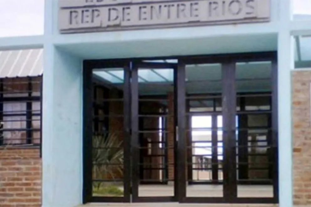 La escuela República de Entre Ríos suspendió las clases por 48 horas ante la falta de personal