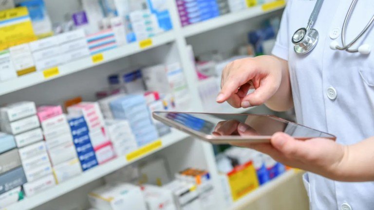 Medicamentos en farmacias: eliminan comprobantes en papel e implementan validación digital