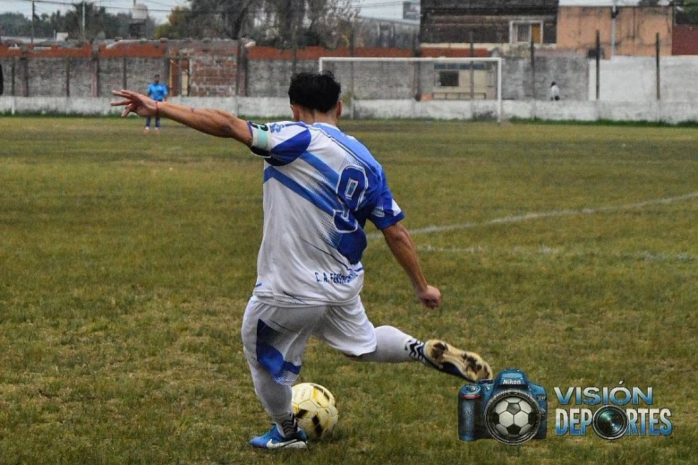 Ferro venció a Zorraquín y se afianza en la cima de la Zona 2.
