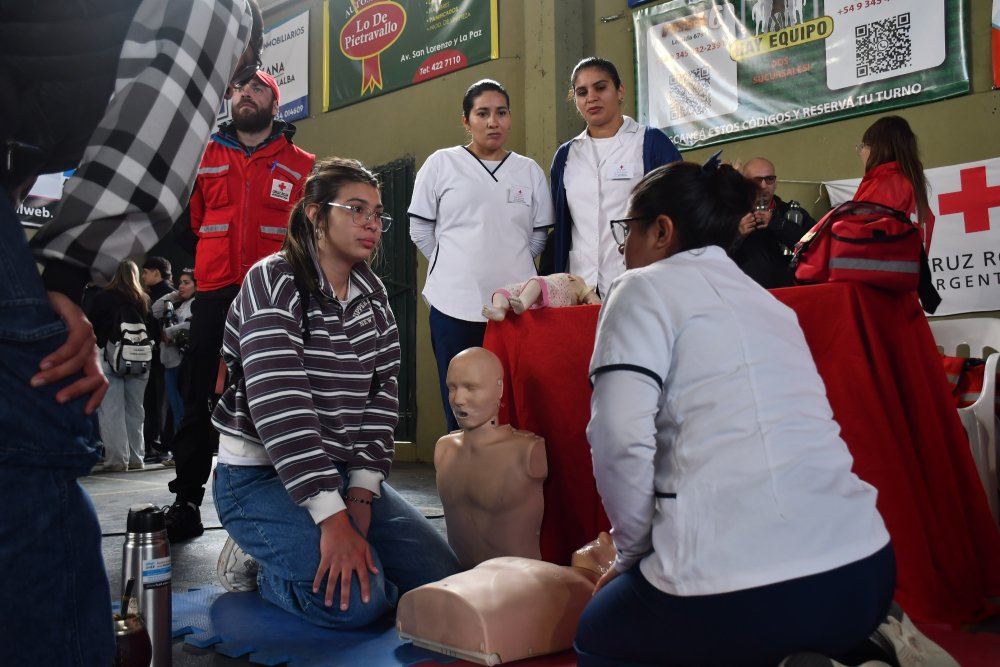 Con la participación de 24 instituciones comenzó la 23° Feria de las Carreras