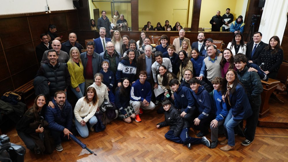 El Concejo Deliberante de Concordia reconoció la trayectoria periodística y deportiva