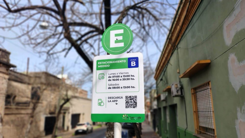 Estacionamiento medido liberado durante el fin de semana