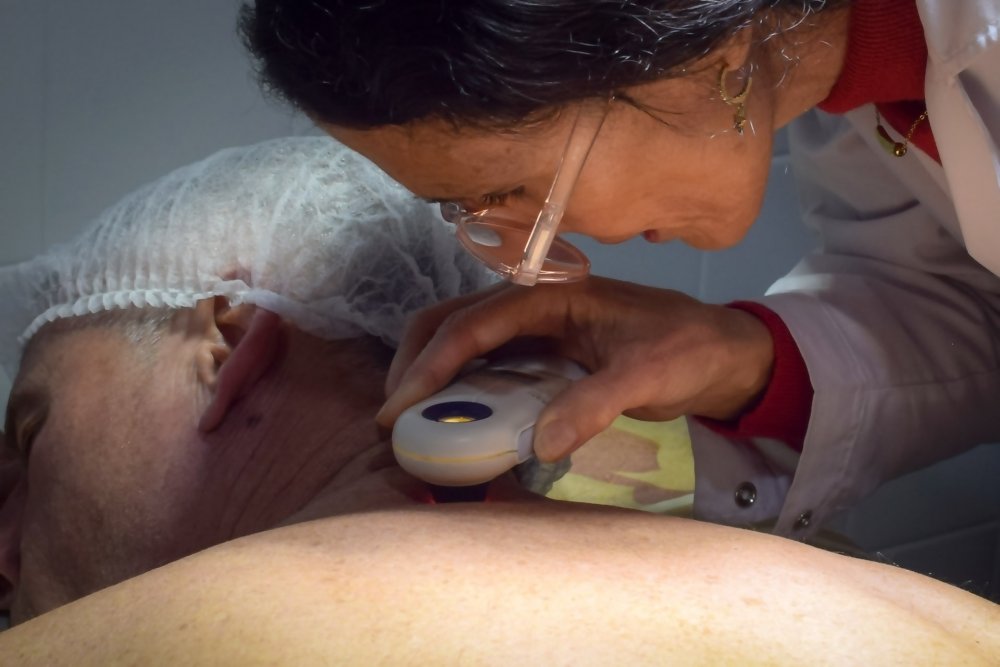 Salud promueve la consulta temprana de revisión de lesiones 