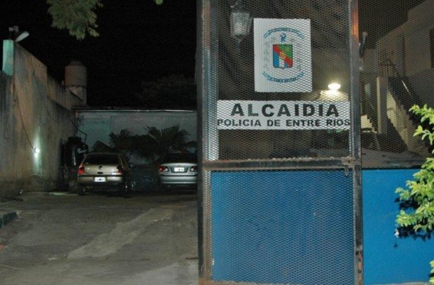 Un ex funcionario policial condenado por abuso sexual se quitó la vida dentro de la Alcaidía.