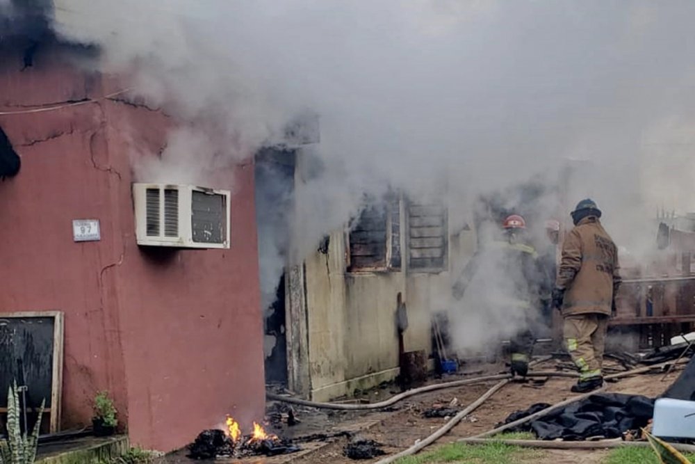 Se le incendió la casa por sufrir una convulsión y arrojar una frazada arriba de una estufa