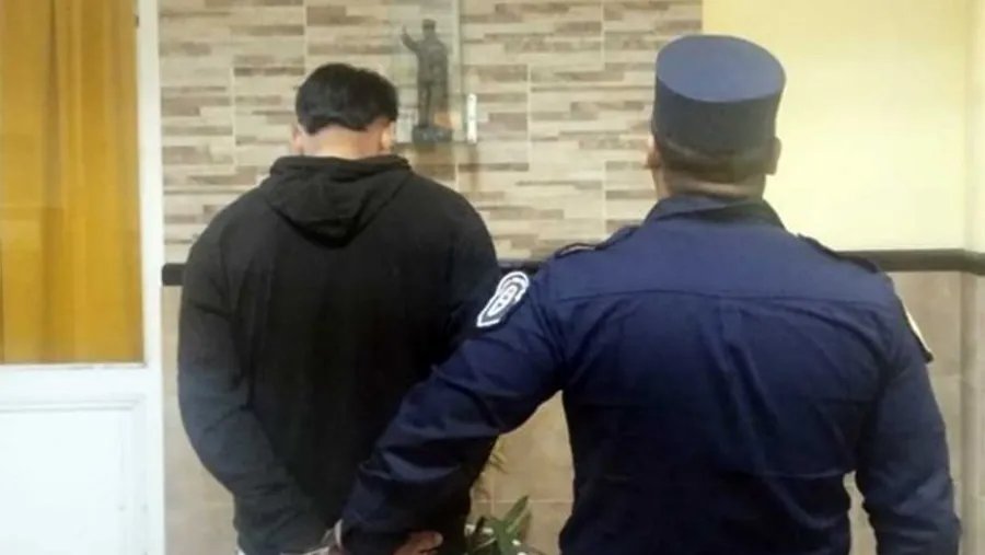 Una joven de 26 años apareció muerta y detuvieron a su pareja