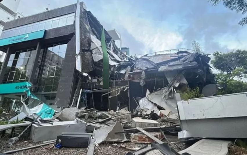 Catástrofe por terremotos en Venezuela: fuerte réplica en Caracas de 5,1 vuelve a golpear al país este lunes.