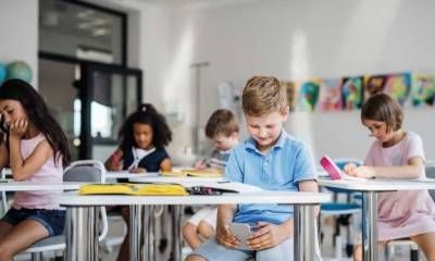 Nuevo proyecto de ley sobre uso de celulares en el aula busca prevenir patologías asociadas a la hiperconectividad