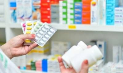 Cambian las reglas para retirar medicamentos en las farmacias
