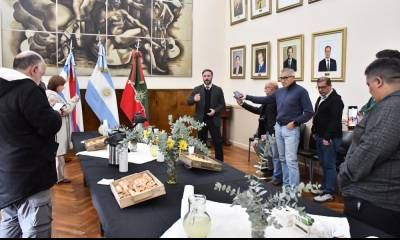 Azcué: "Valoramos el trabajo de quienes ejercen el periodismo con responsabilidad y compromiso".