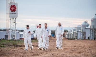 El gobernador recorrió la planta avícola Las Camelias en Villaguay