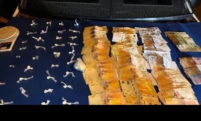 Secuestraron cocaína, dinero y una moto, y detuvieron a dos personas