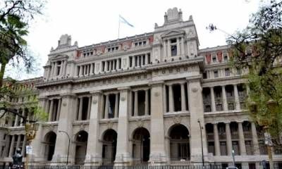 La Corte dejó firme la cautelar que obliga a aplicar dos artículos de la ley de financiamiento universitario