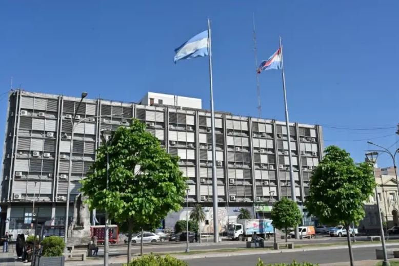 El Gobierno informó que tres de cada cuatro docentes concurrió a trabajar y ratificó la convocatoria a paritarias.